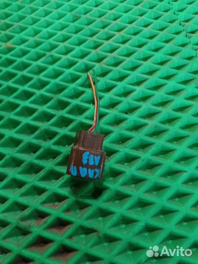 Разъём вакуумного клапана Nissan Maxima A33