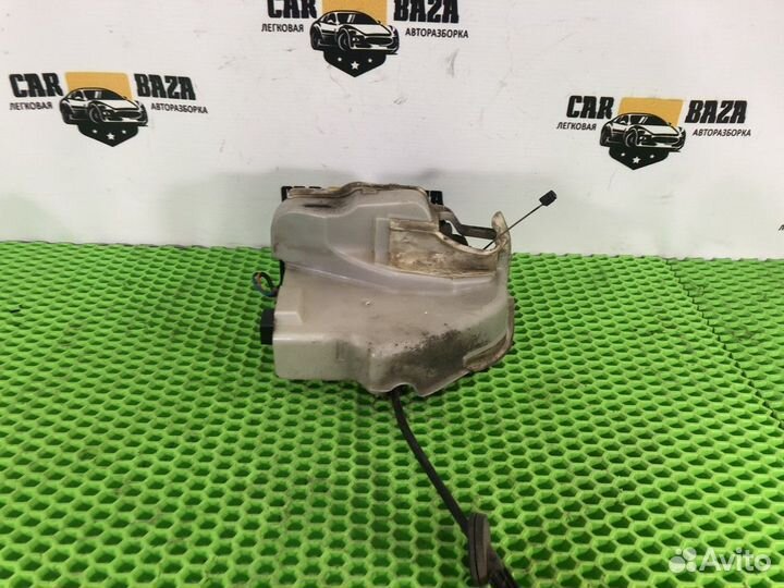 Замок двери передней правой R