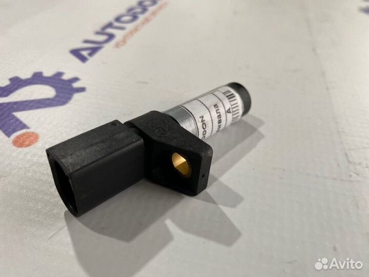 Датчик положения коленвала Mercedes E W211