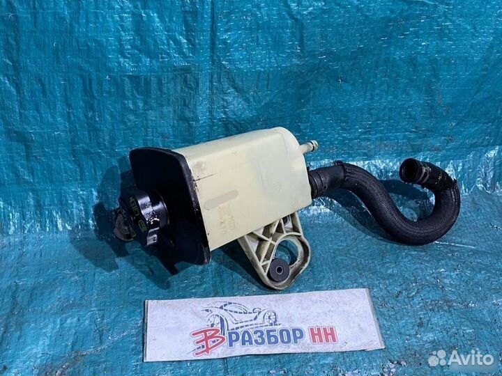 Бачок гура Jaguar XF X250