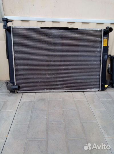 Радиатор Lexus rx400h