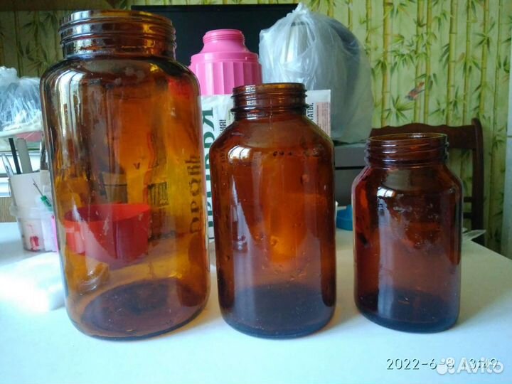 Банки стеклянные. Бутылки