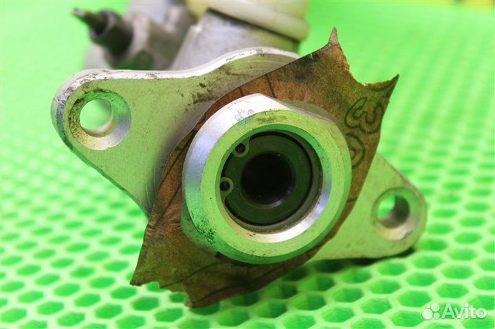 Главный тормозной цилиндр Toyota Corolla Spacio