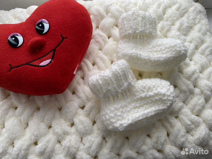 Плед и пинетки