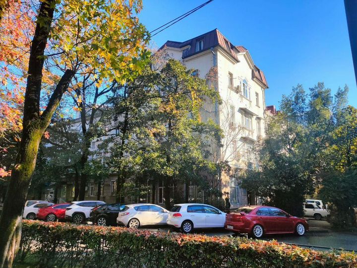 2-к. квартира, 65 м², 2/3 эт.