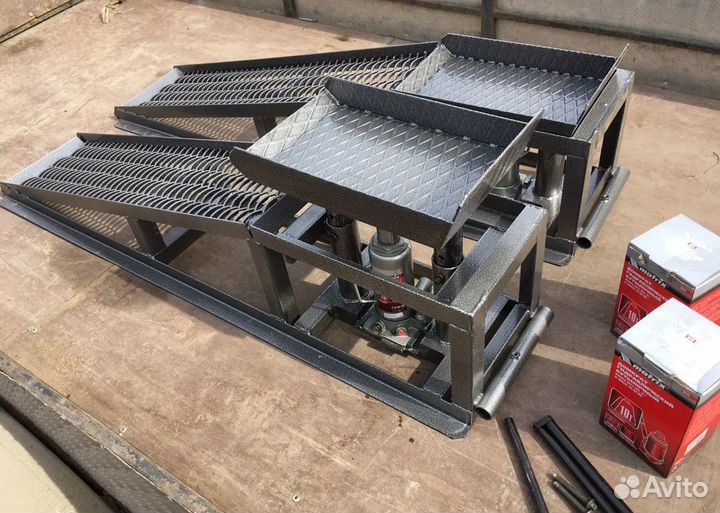 Эстакада домкрат для машины