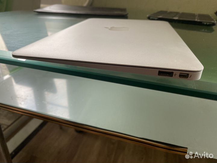Продаю macbook air