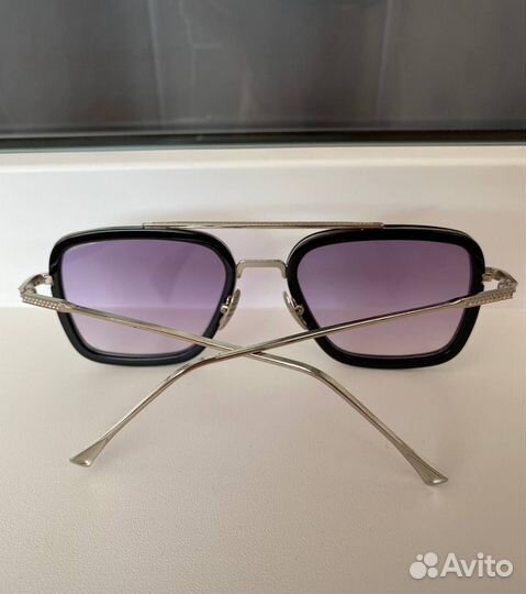 Очки солнцезащитные