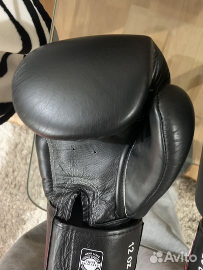Боксерские перчатки 12 oz twins. Оригинал