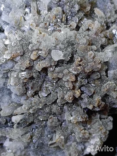 Натролит, Эгирин свободного роста, Астрофиллит