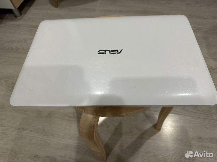 Ноутбук asus
