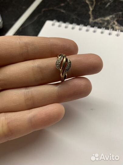 Кольцо с брилиантом 585