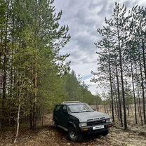 Nissan Terrano 2.4 MT, 1987, 300 000 км