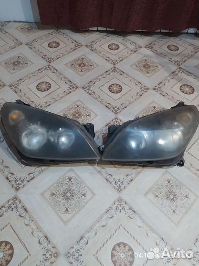 Opel astra h фара правая,левая