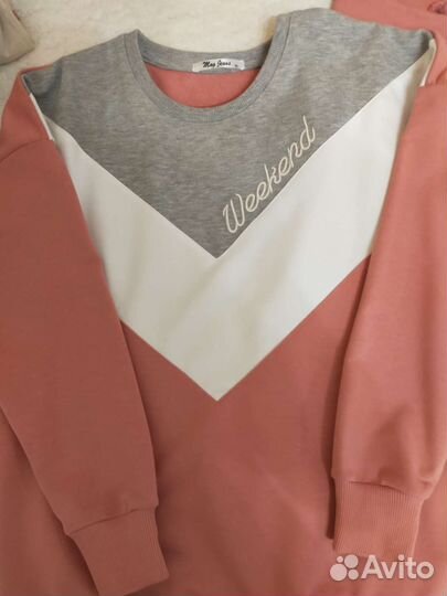 Спортивный костюм женский