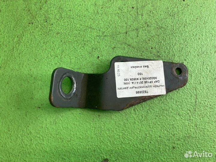 Кронштейн шумоизоляции двигателя DAF XF106