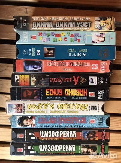 Видеокассеты с фильмами 47 штук лицензия