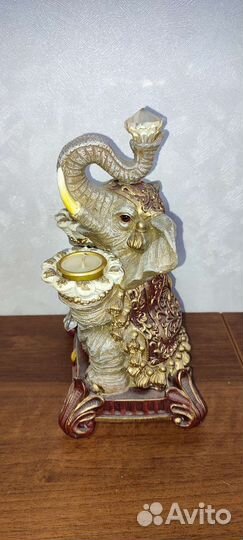 Статуэтки фарфоровые