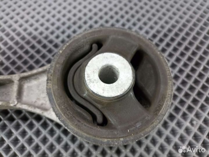 Нижняя подушка двигателя Honda Type R fn2