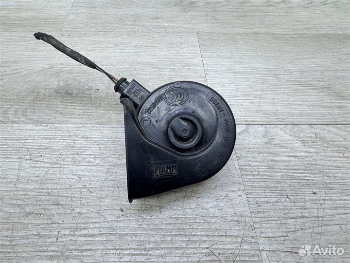 Звуковой сигнал Volkswagen Passat CC