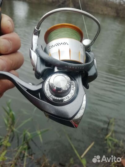 Катушка daiwa freams 2000 + спиннинг favorit skyl