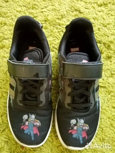 Кроссовки adidas