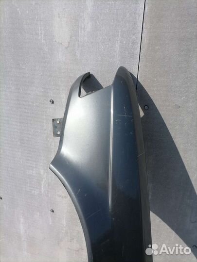 Переднее левое крыло BMW E32 востановленное