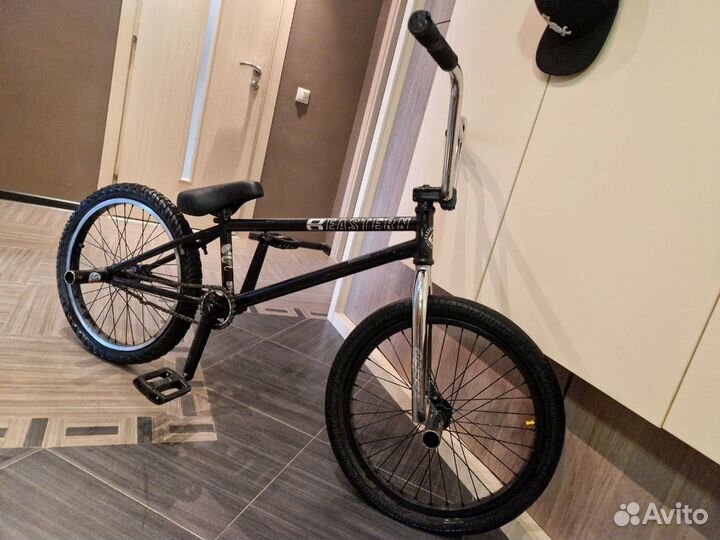 Трюковой велосипед BMX