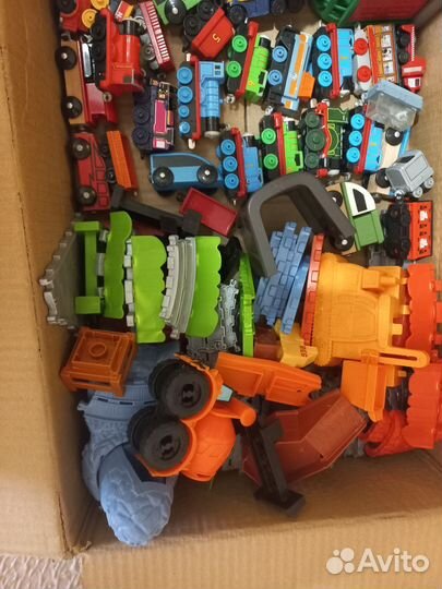 Игрушки железная Дорога паровозики Томас