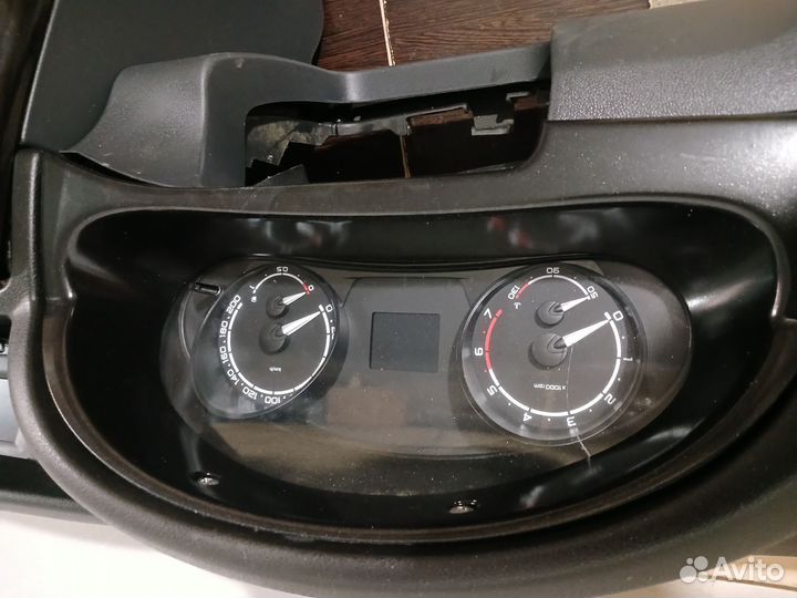 Панель торпеда priora 2