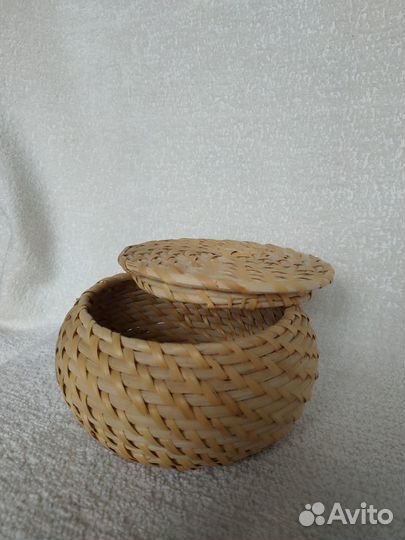 Корзиночка плетеная