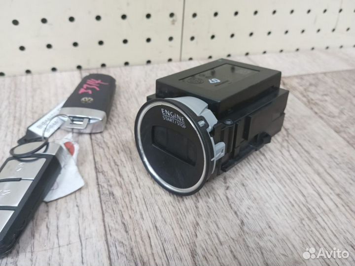 Замок зажигания Volkswagen Passat CC