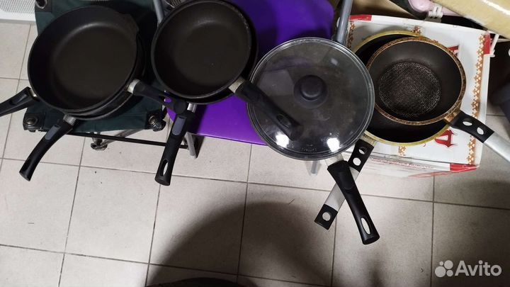 Сковорода литая, утолщенное дно титан Нева