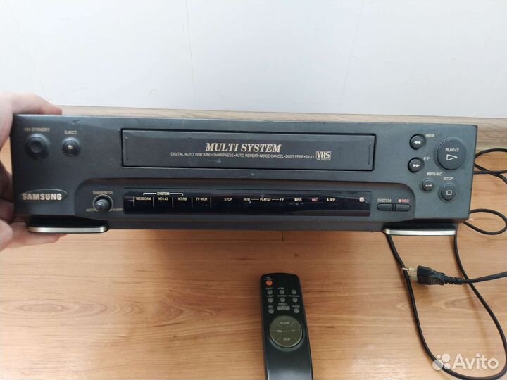 Видеомагнитофон Samsung SV-11G