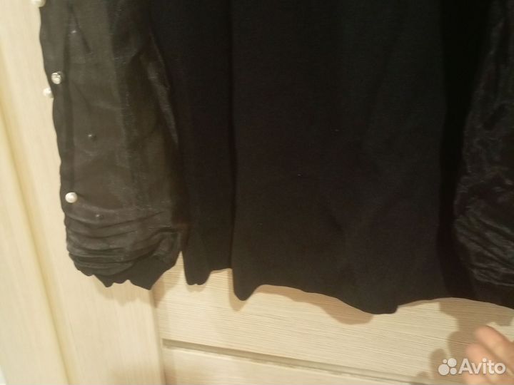 Кофта с рукавами из органзы