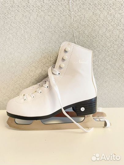Коньки фигурные 35 размер