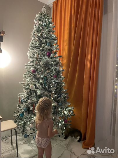 Елка искусственная 240