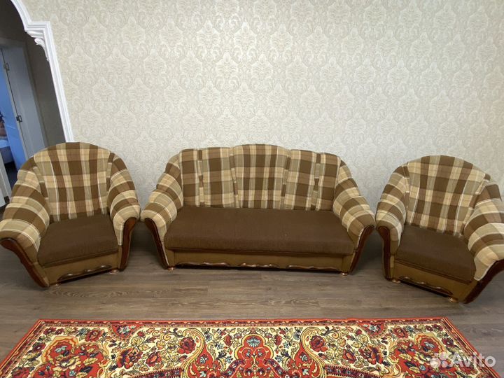 Комплект мягкой мебели 