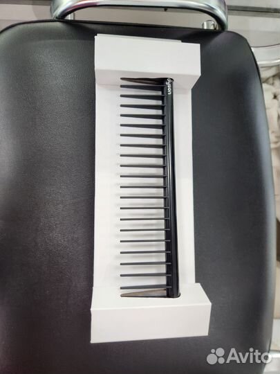 Расческа с гребнем Dyson Supersonic 2в1, новые