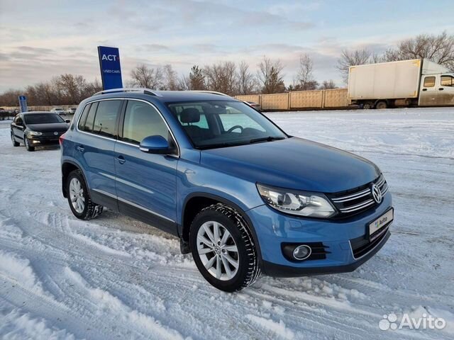 Авито оренбург фольксваген с пробегом. Volkswagen Tiguan голубой 2012. VW Tiguan 2012 серый. Фольксваген Тигуан 2004. Синий Тигуан 2012.