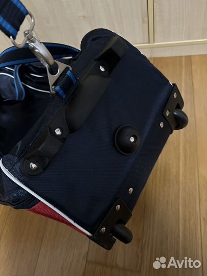 Спортивная сумка на колесах forward