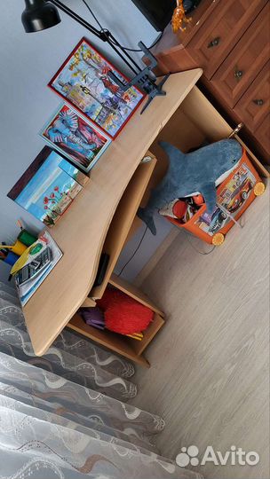 Компьютерный стол