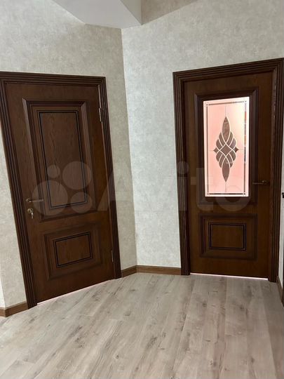 2-к. квартира, 76 м², 5/9 эт.