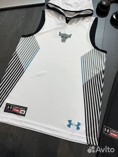 Спортивный костюм майка/бриджи Under Armour
