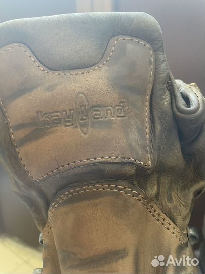 Продаю трекинговые ботинки