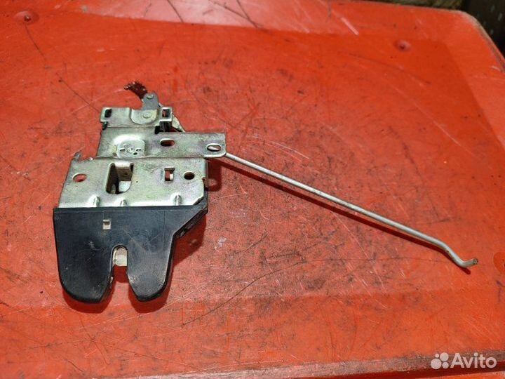 Замок багажника Mitsubishi Lancer 9 седан 1.6 2005