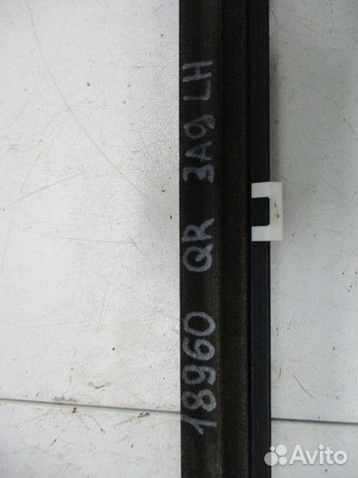 Уплотнитель стекла двери задней левой Kia Quoris K