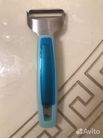 Универсальная овощечистка