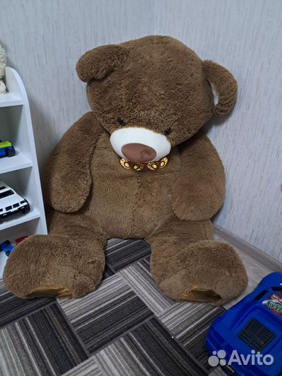 Большие плюшевые медведи