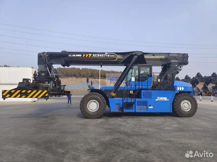 Контейнерный погрузчик (ричстакер) XCMG XCS4531E, 2023